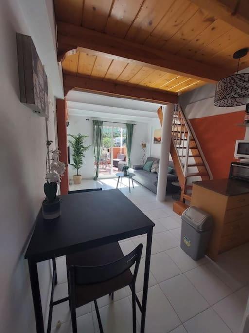 Studio Tipo Loft Con Vista Al Montgo Dénia Extérieur photo